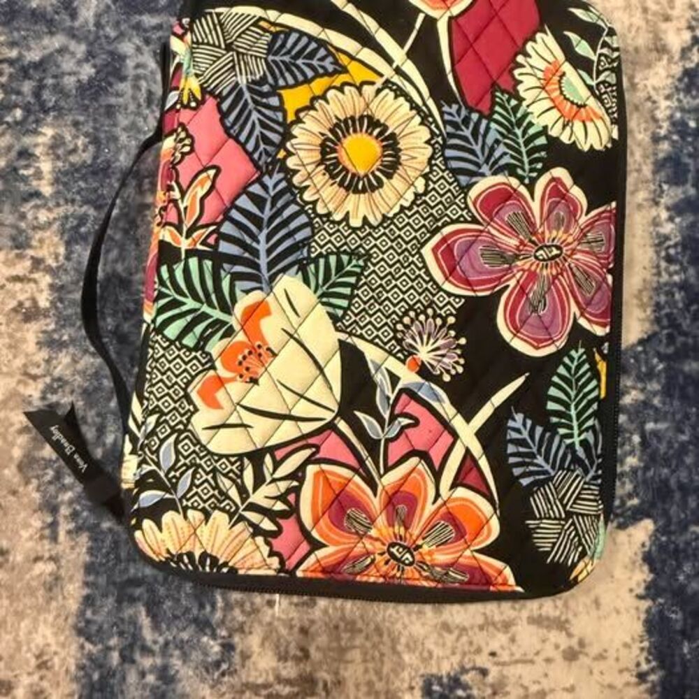 Vera Bradley Quilted Floral Tech Organizer Case